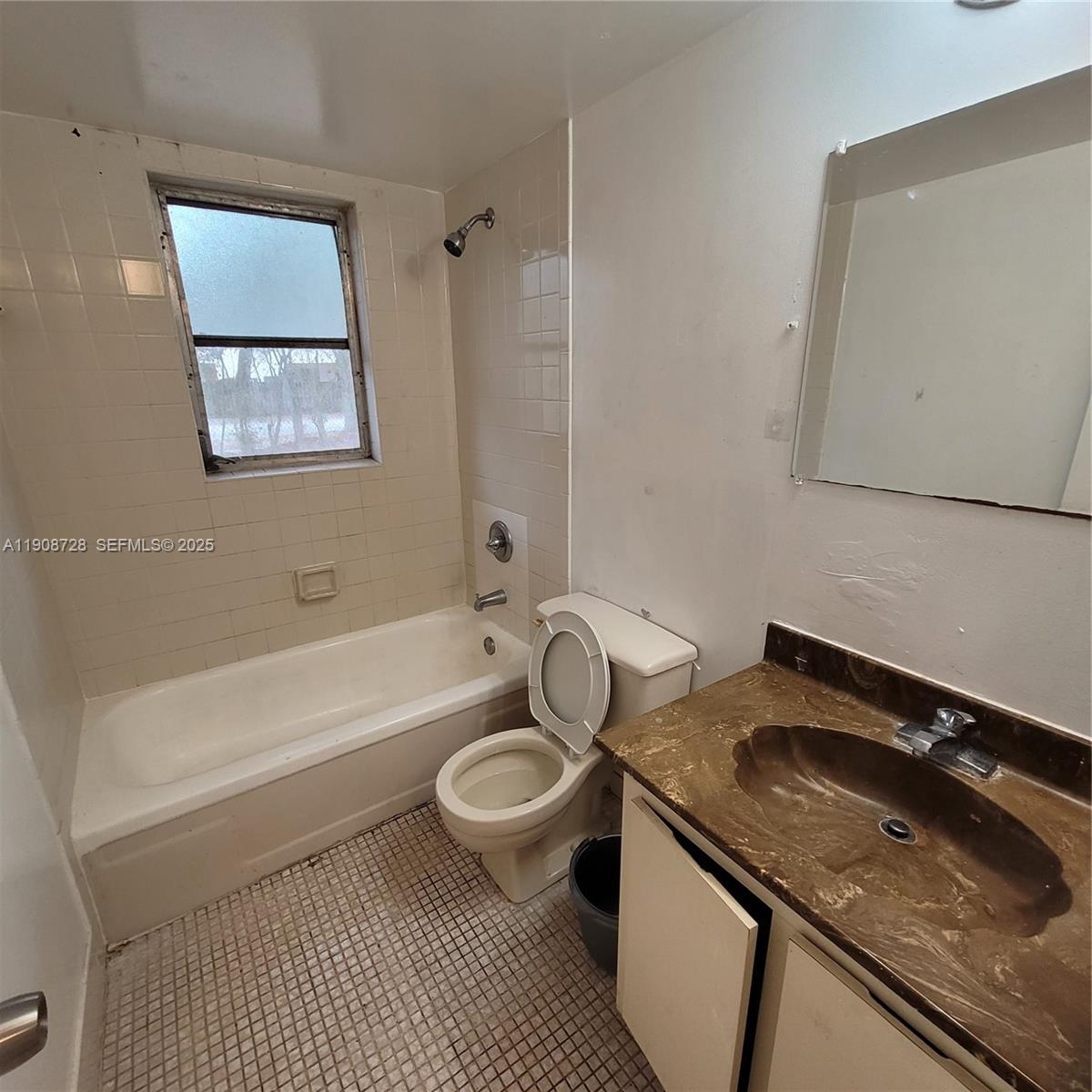 8540 N Sherman Cir # 101