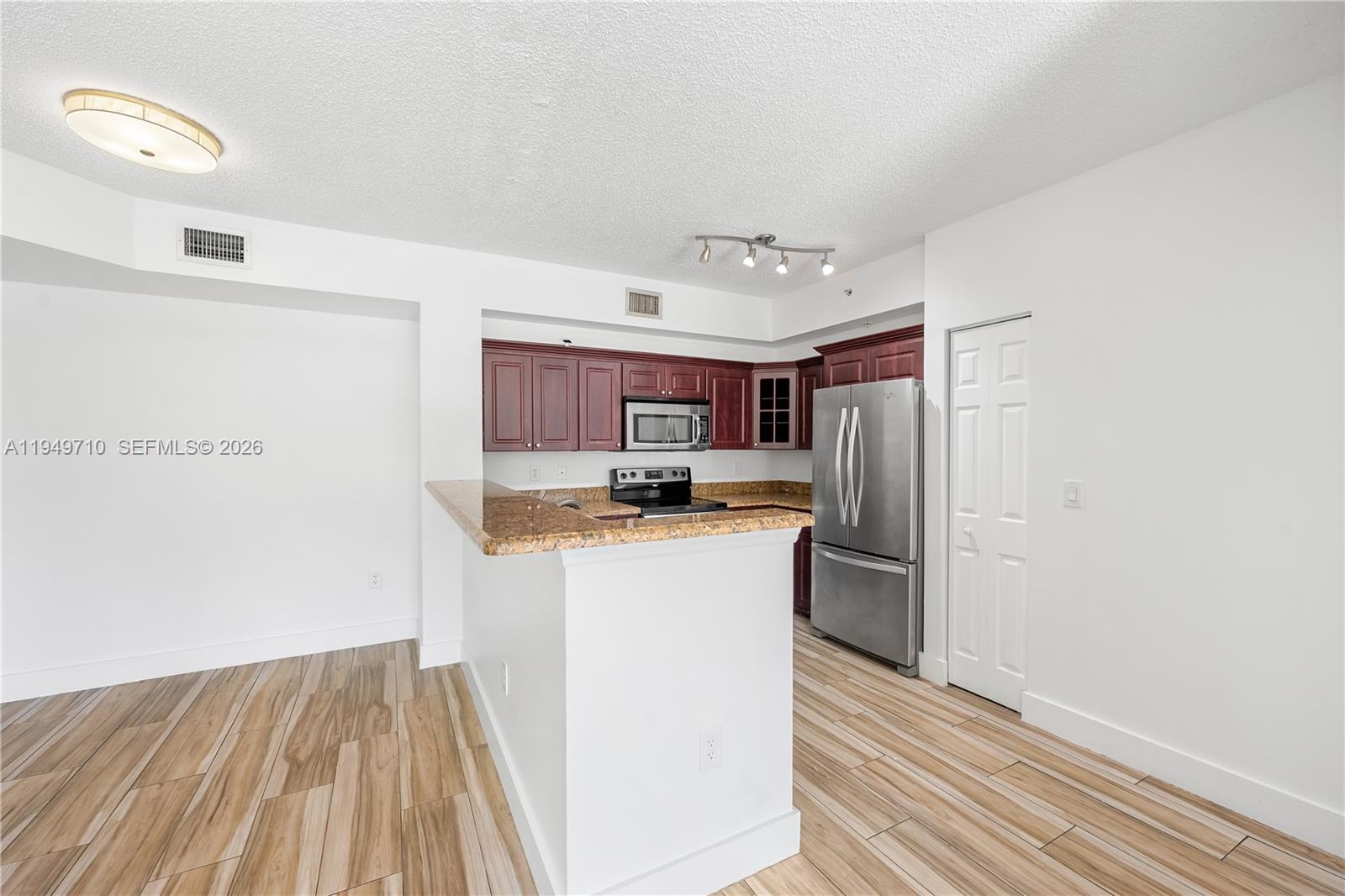 2200 E Preserve Way # 203