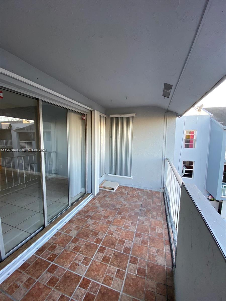 1735 W 60th St # M301