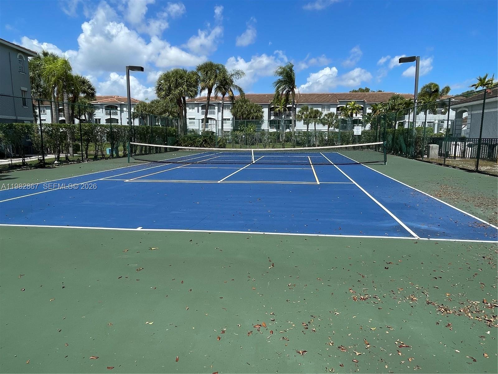 9640 NW 2nd St # 305 Unit: 5-305