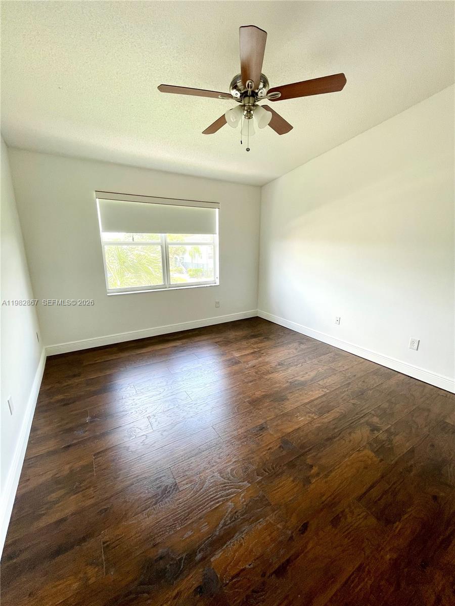 9640 NW 2nd St # 305 Unit: 5-305