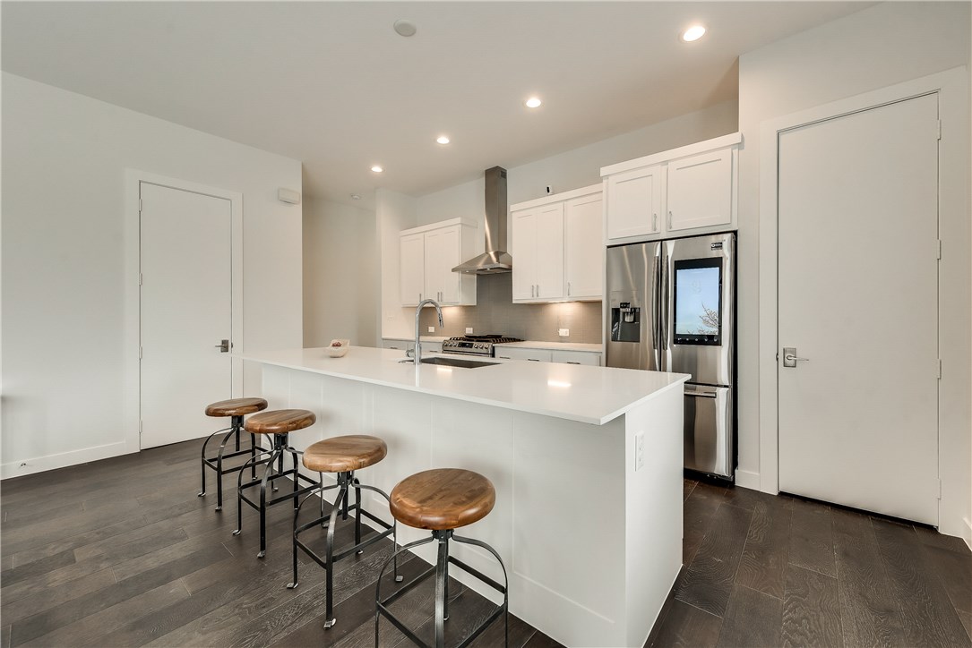 1518 N Carroll Avenue 501