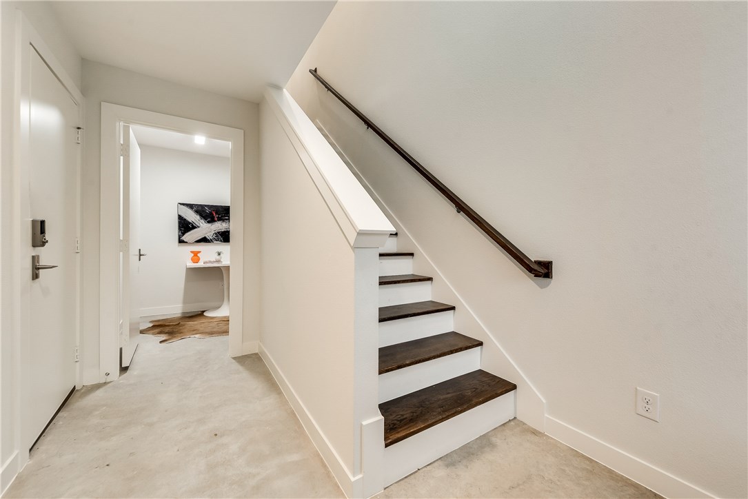 1518 N Carroll Avenue 501