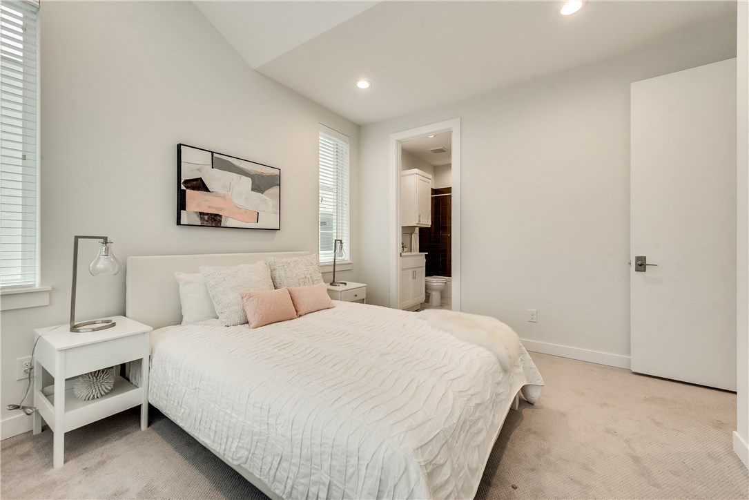 1518 N Carroll Avenue 501