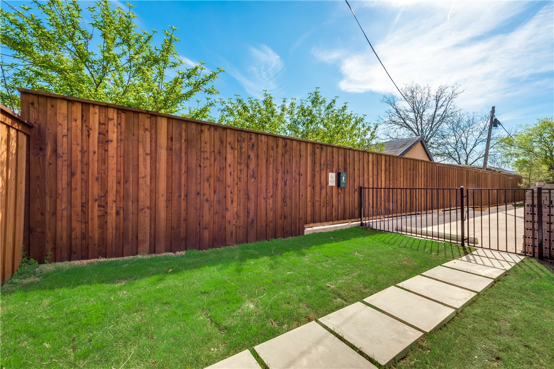 1518 N Carroll Avenue 501