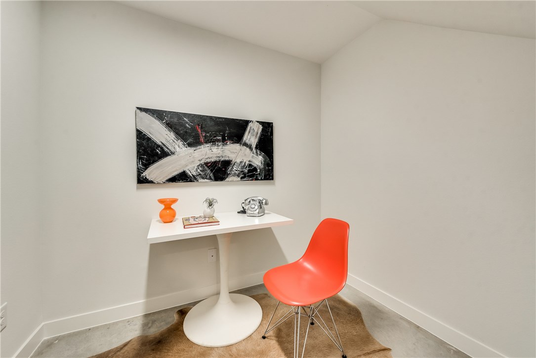 1518 N Carroll Avenue 501