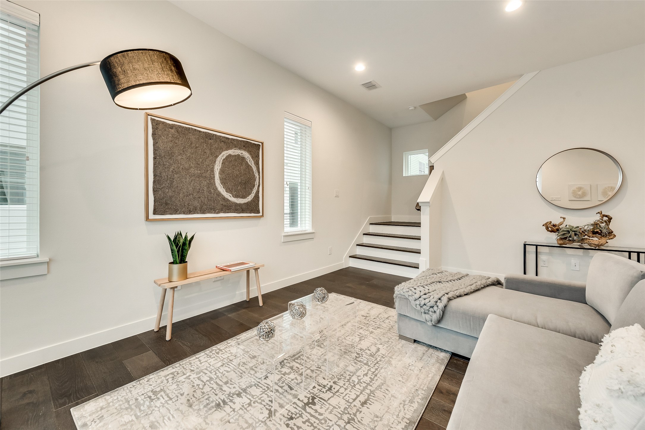 1518 N Carroll Avenue 601