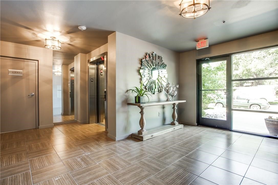 4107 Bowser Avenue 101