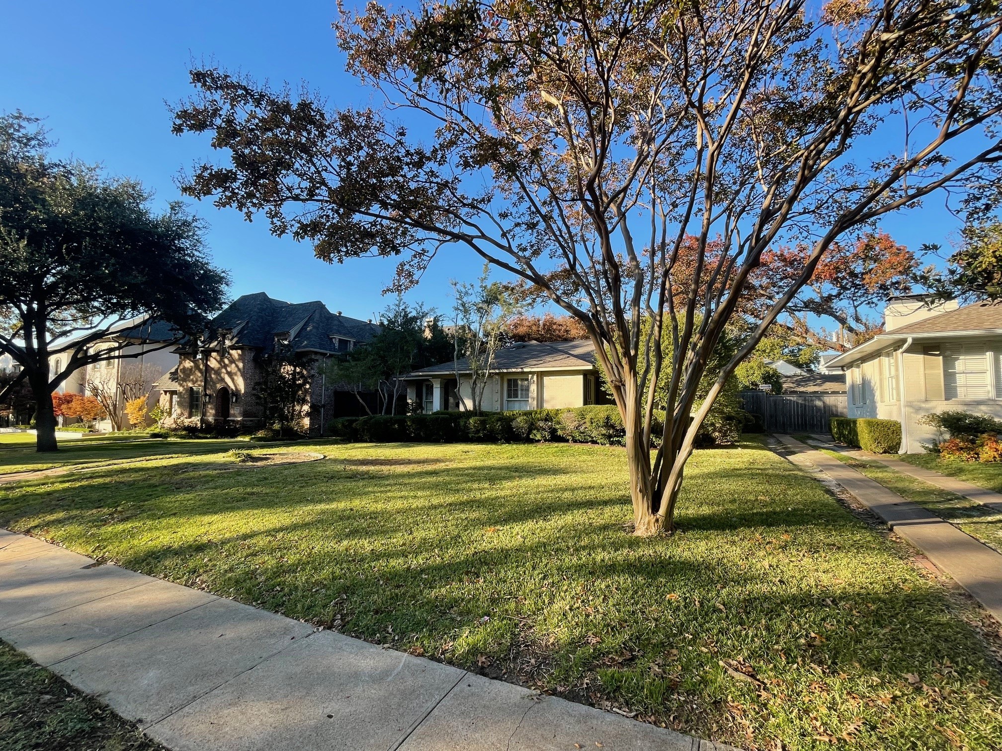 6723 Woodland Drive