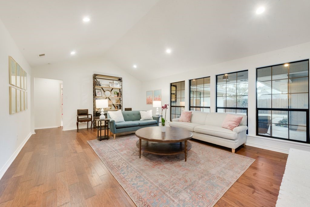 1113 Chesterton Drive