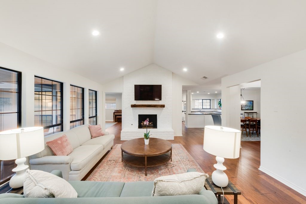 1113 Chesterton Drive
