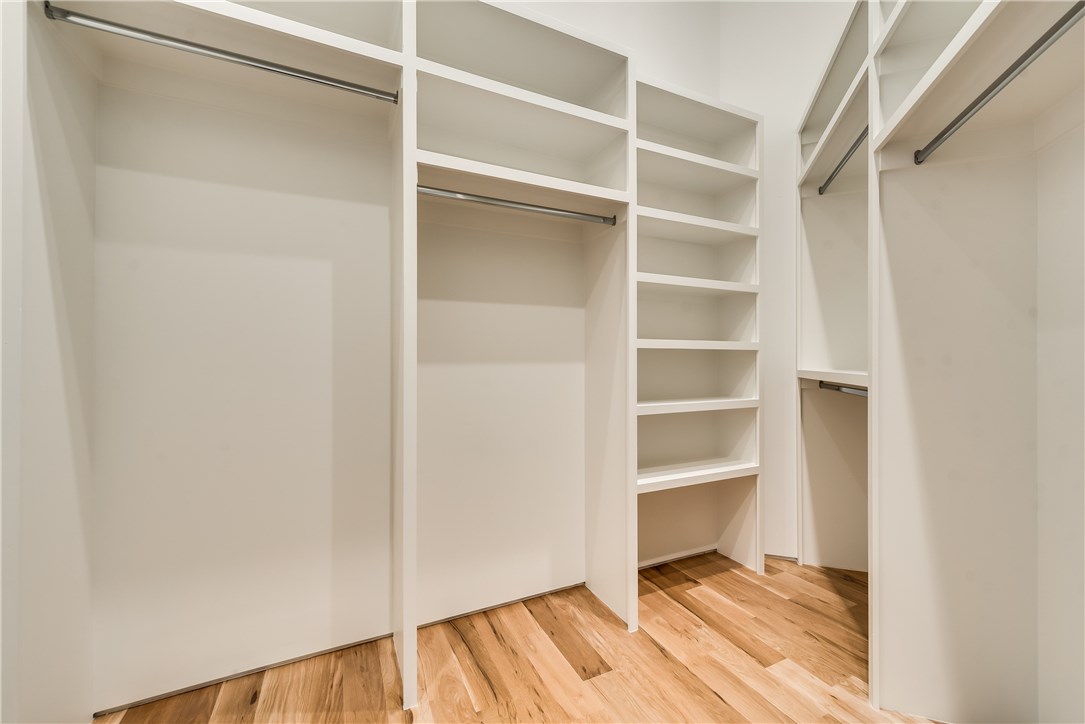 1504 Burlew Street 4