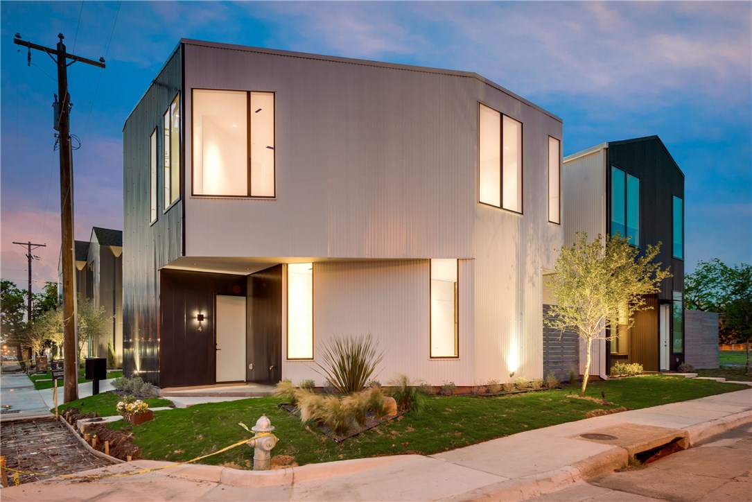 1504 Burlew Street 4