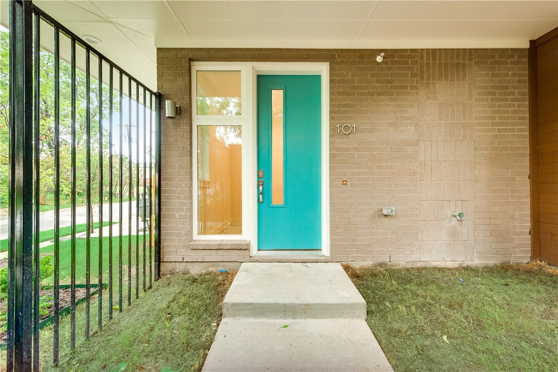 4620 Munger Avenue 101