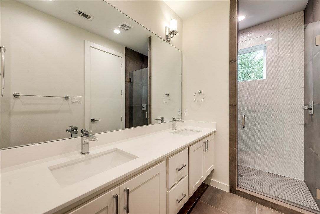 4620 Munger Avenue 101