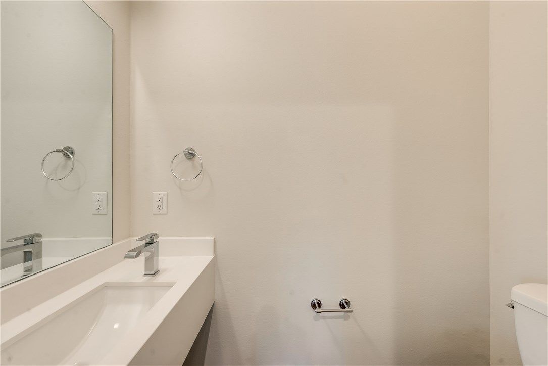 4620 Munger Avenue 101