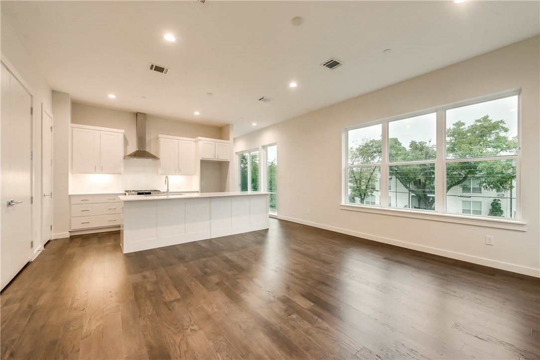 4620 Munger Avenue 101