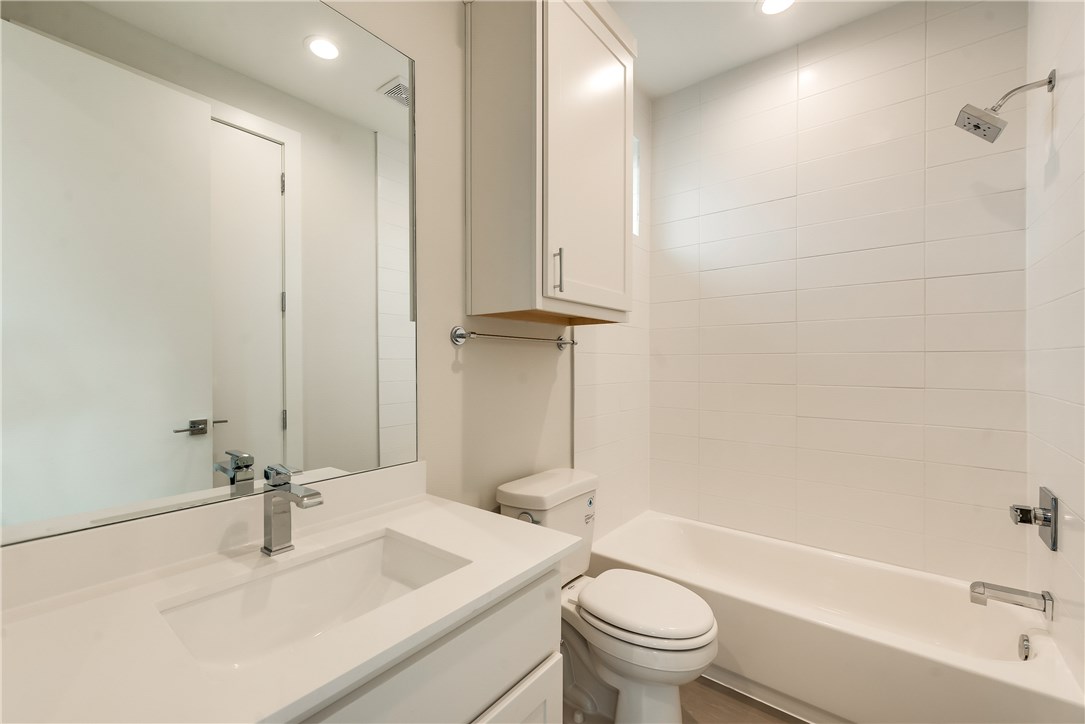 4620 Munger Avenue 101