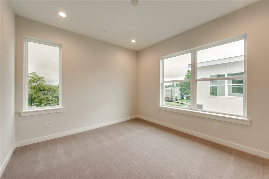 4620 Munger Avenue 101