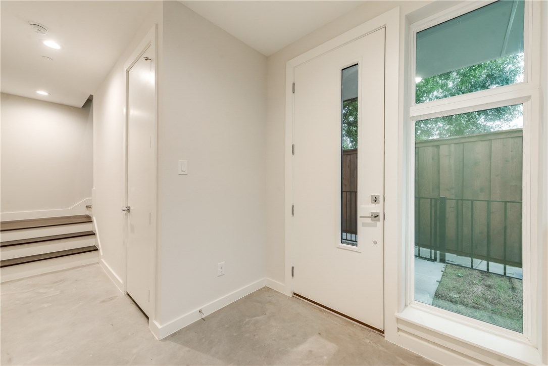 4620 Munger Avenue 101