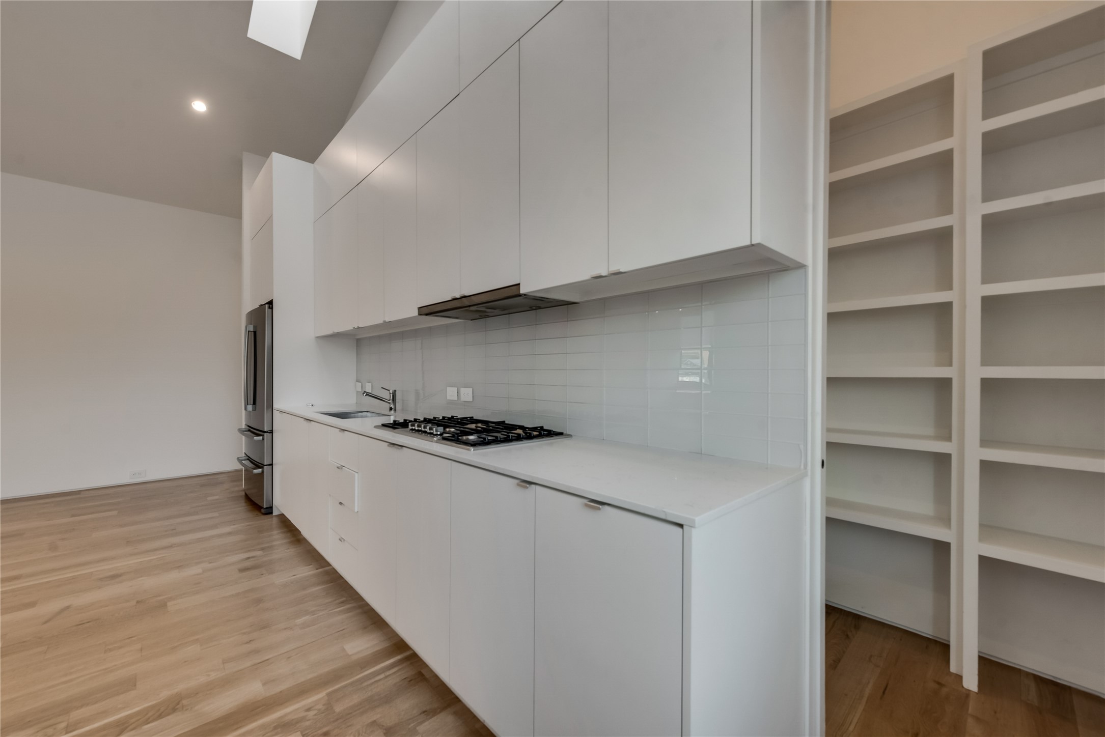 1504 Burlew Street 5