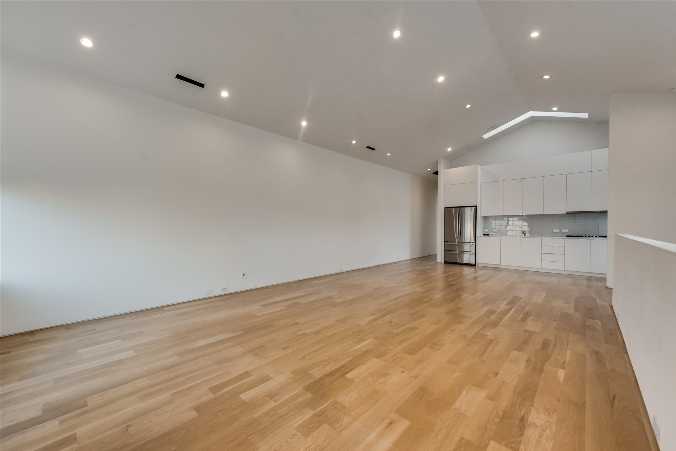 1504 Burlew Street 5