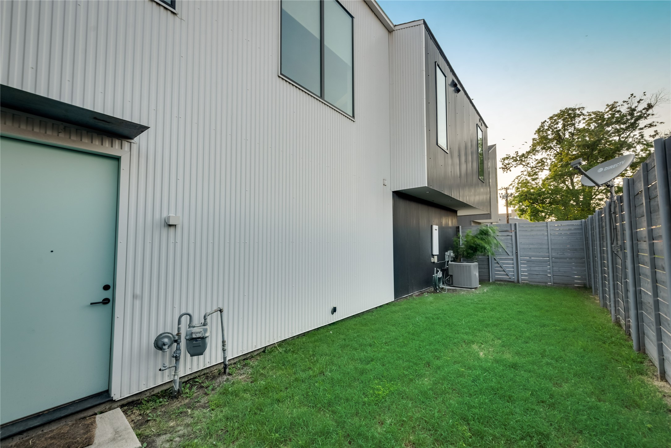 1504 Burlew Street 5