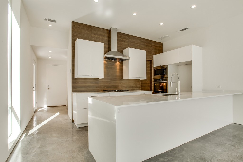 5801 Bryan Parkway
