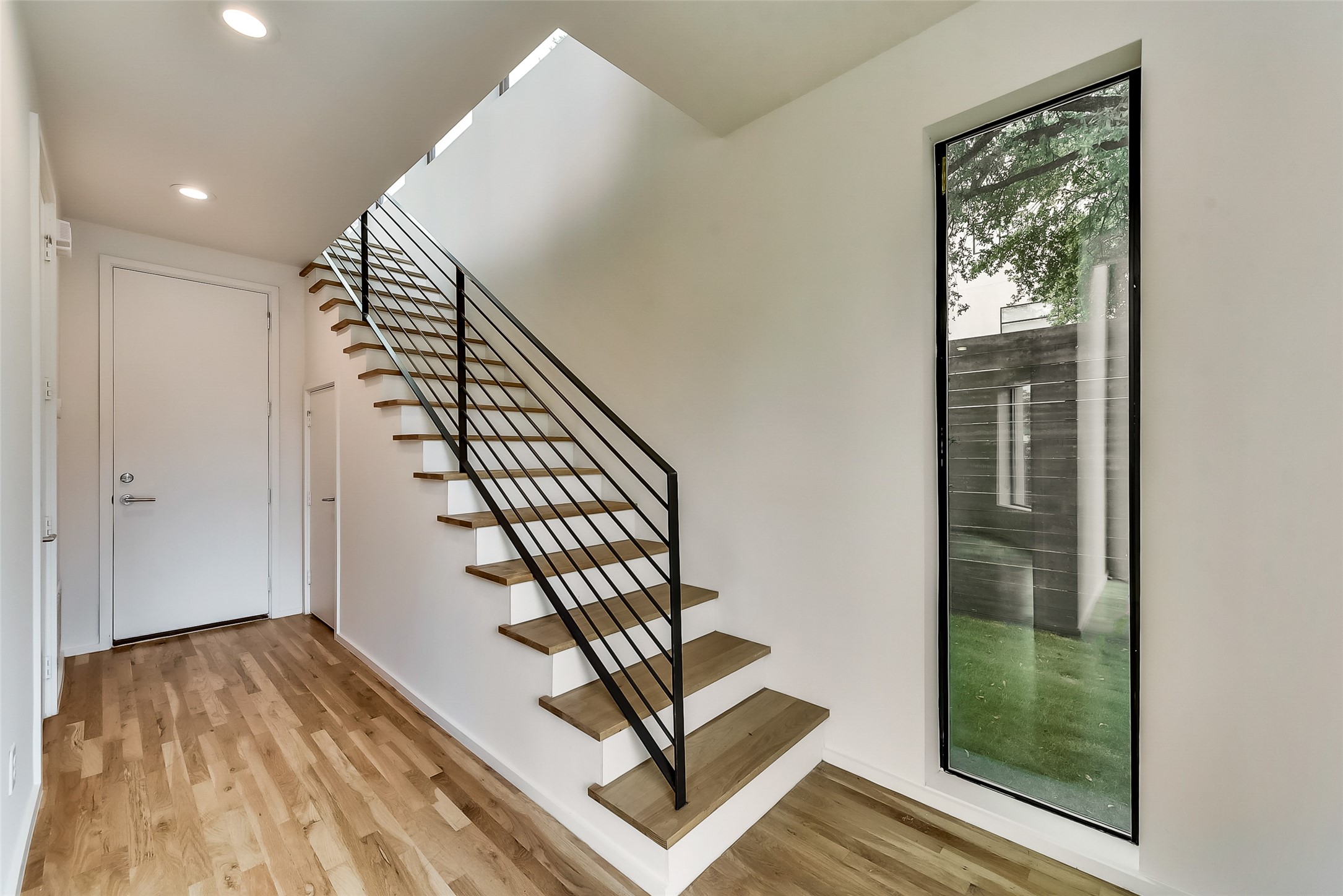 1839 Summit Avenue 1