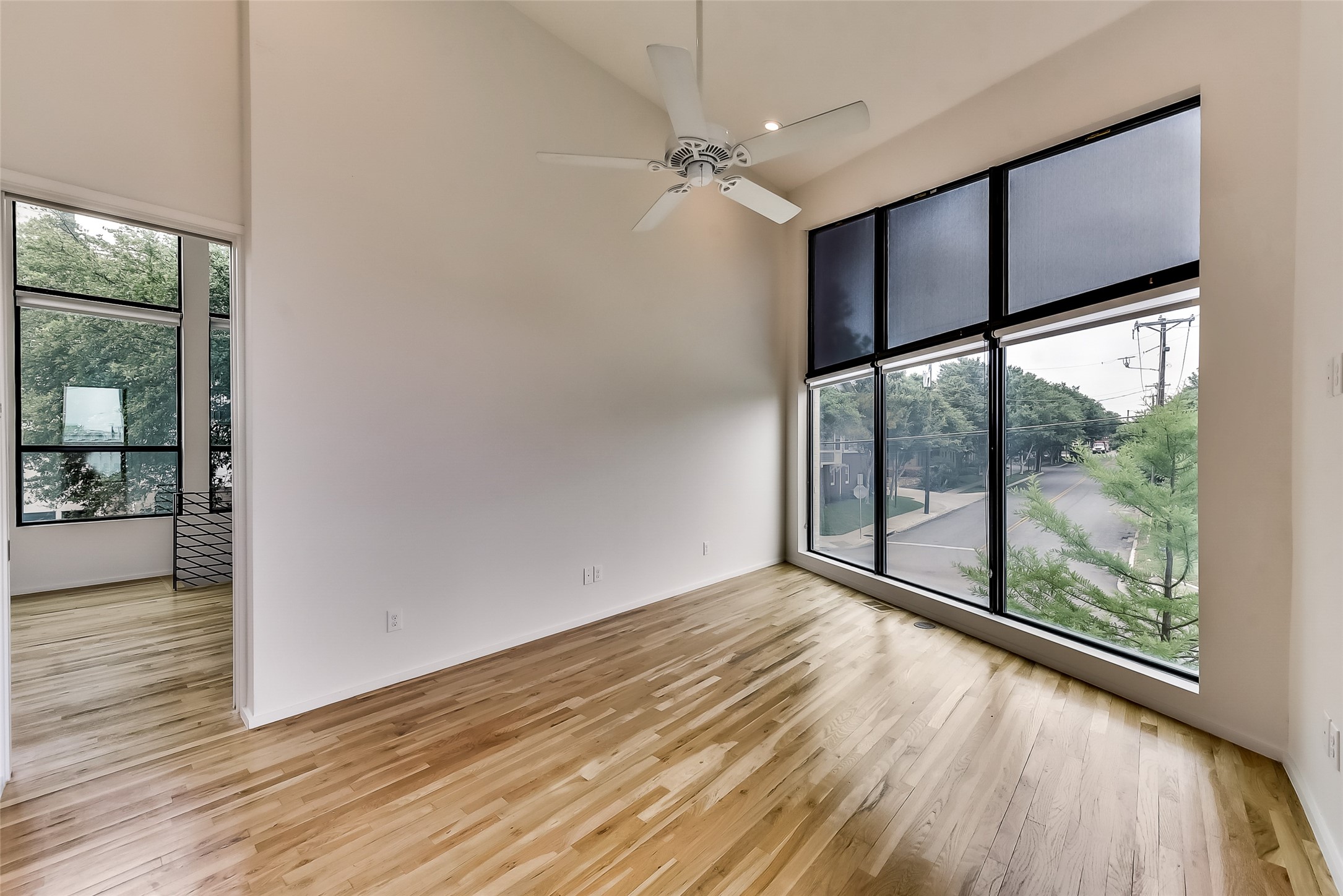 1839 Summit Avenue 1