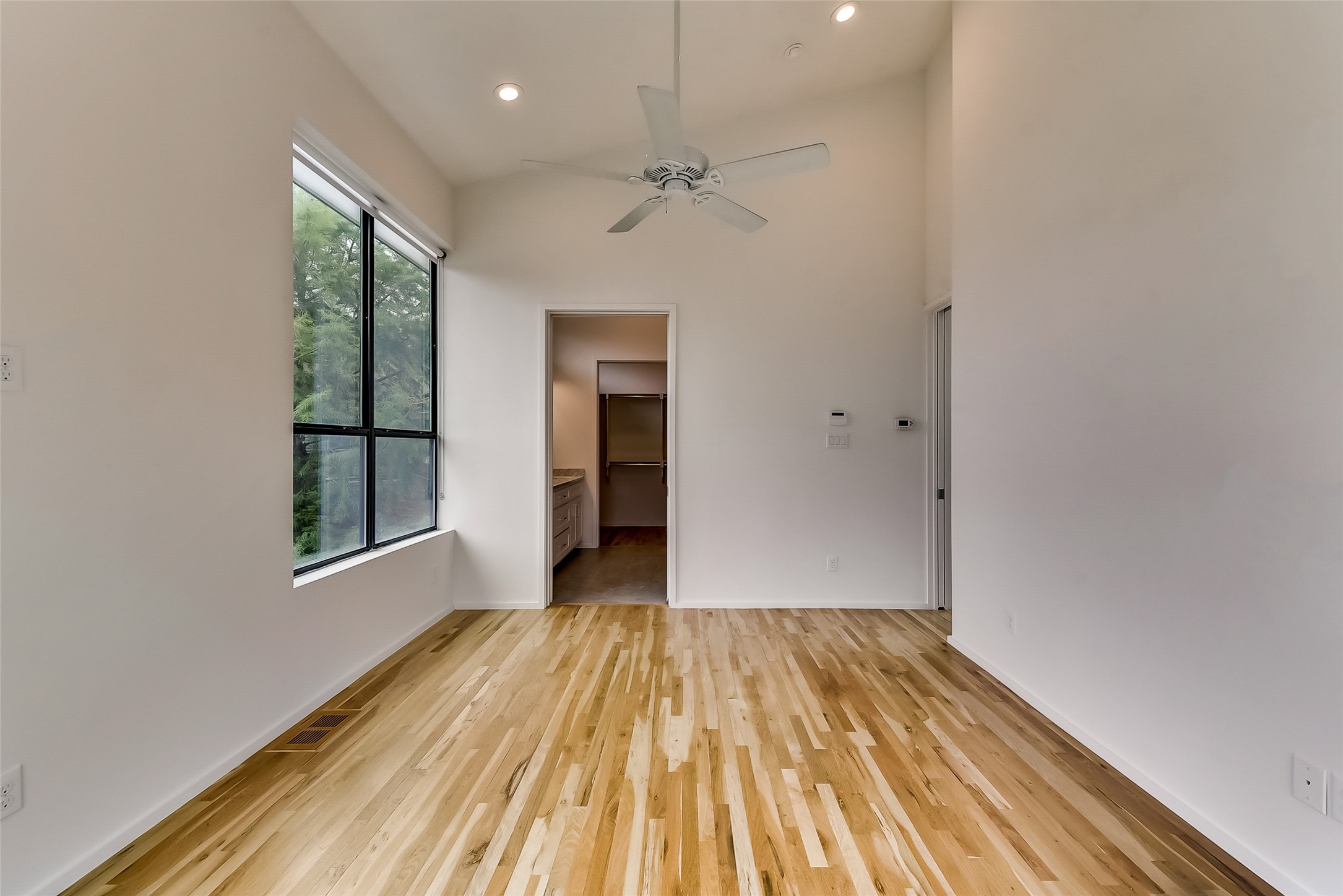 1839 Summit Avenue 1