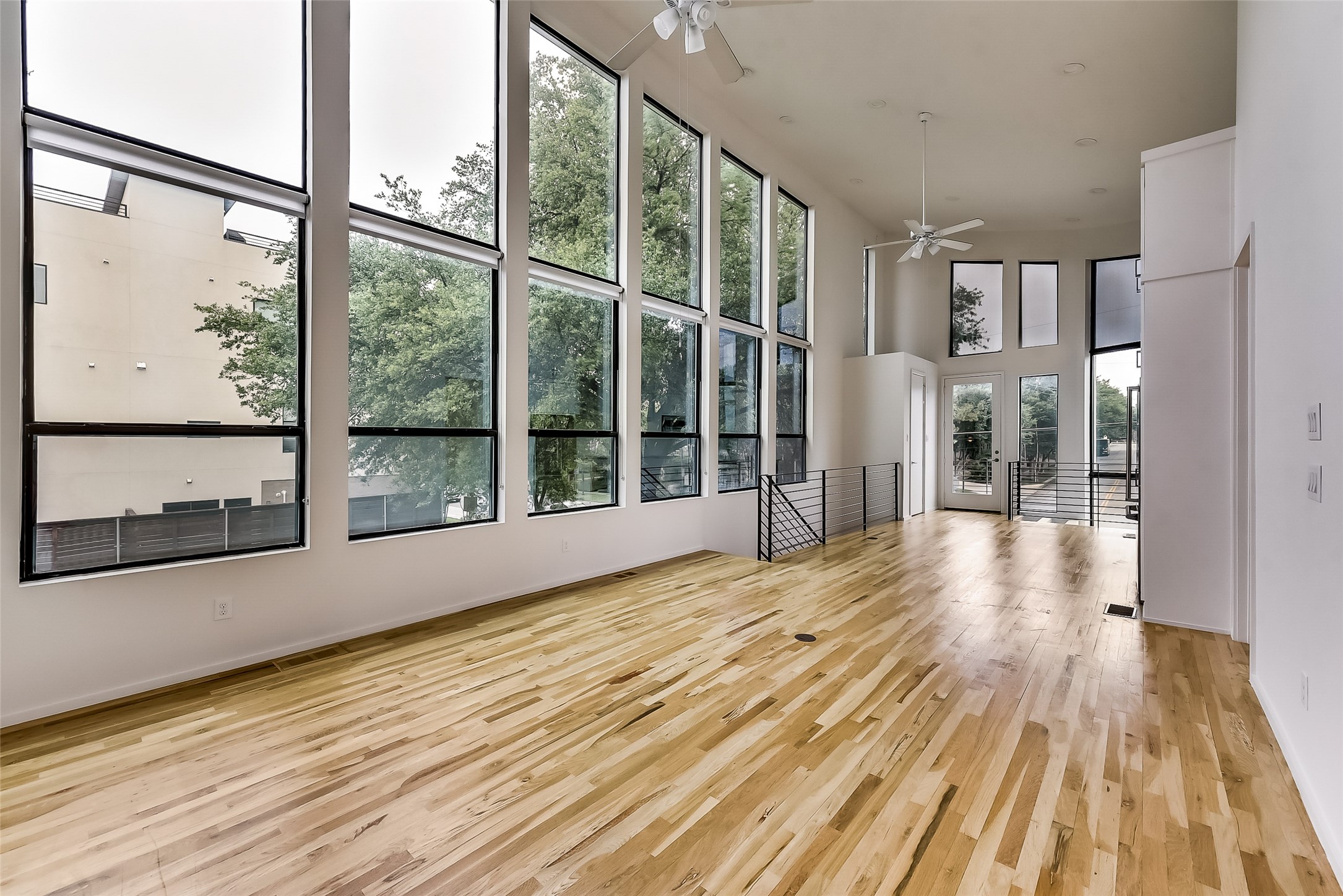 1839 Summit Avenue 1