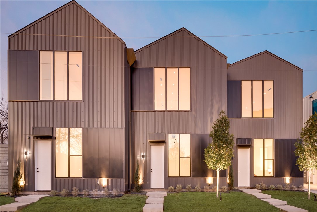 1504 Burlew Street 4