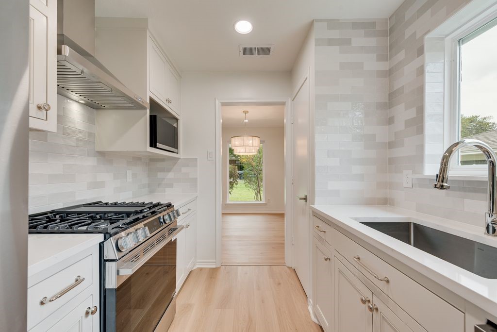 13427 Purple Sage Road