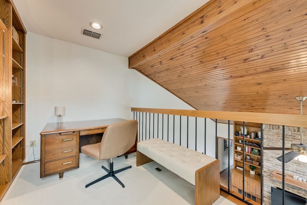 6396 Abrams Court