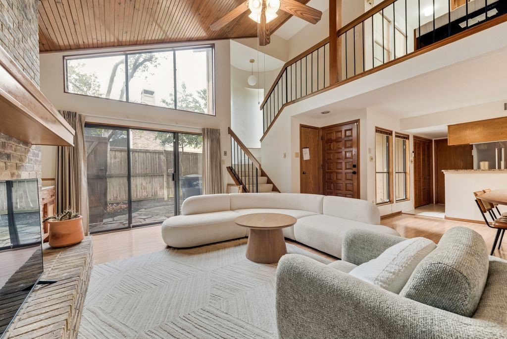 6396 Abrams Court