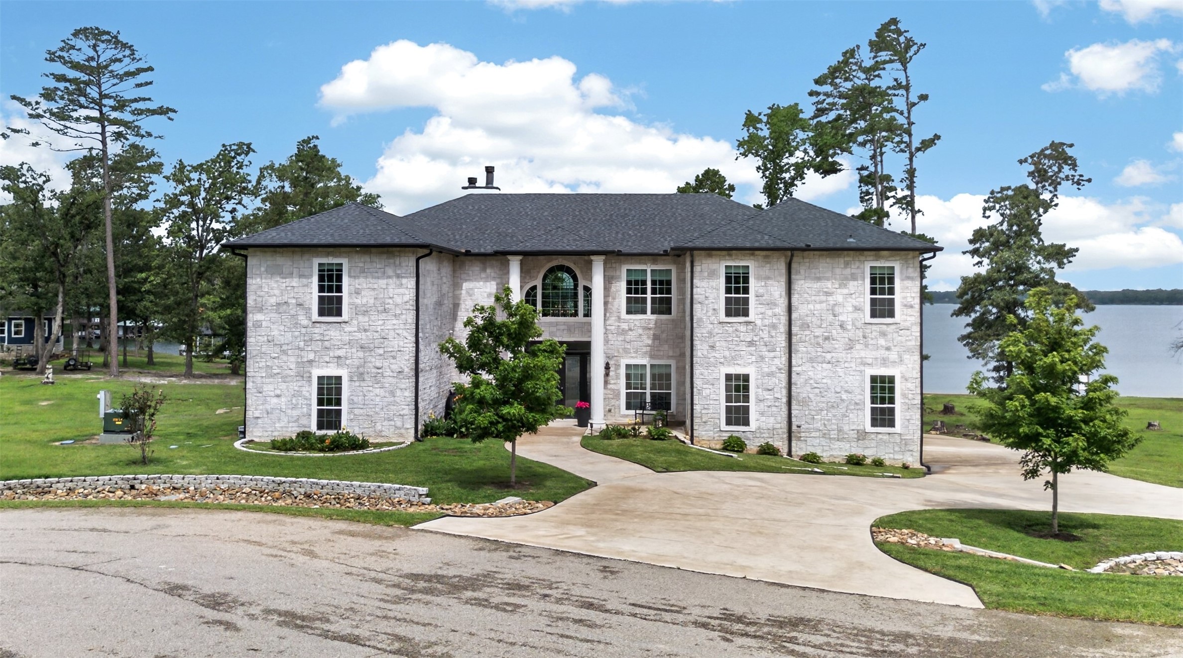 145 Private Road 52605