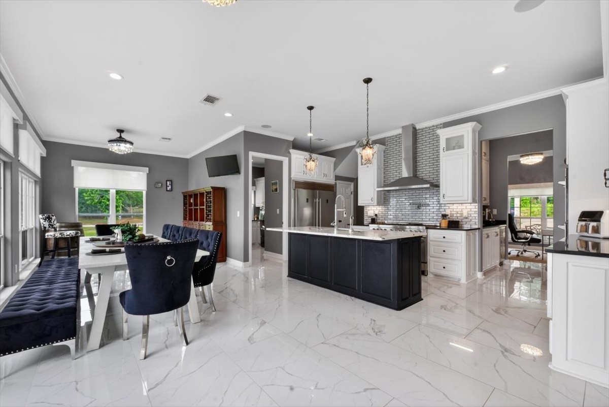 145 Private Road 52605