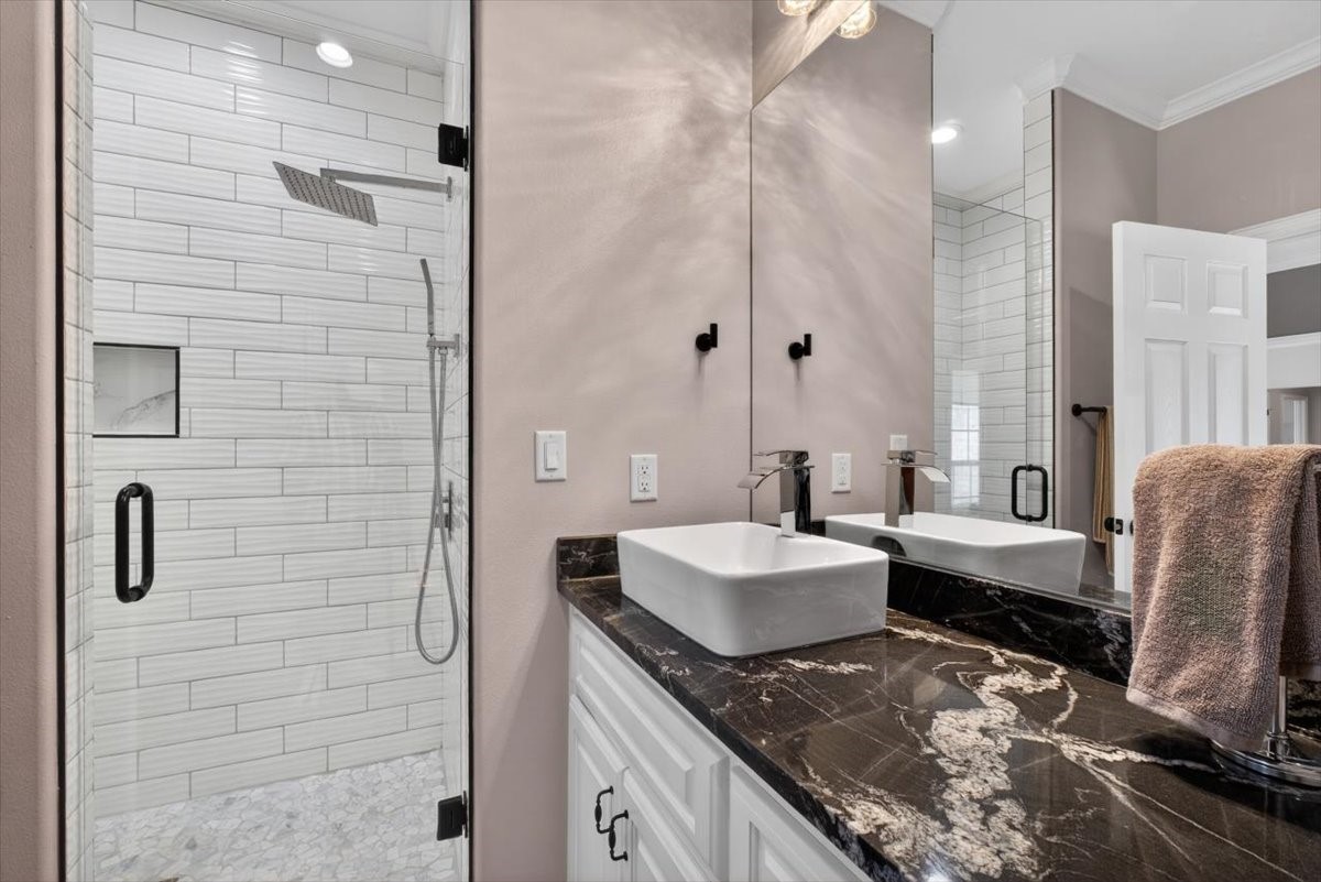145 Private Road 52605