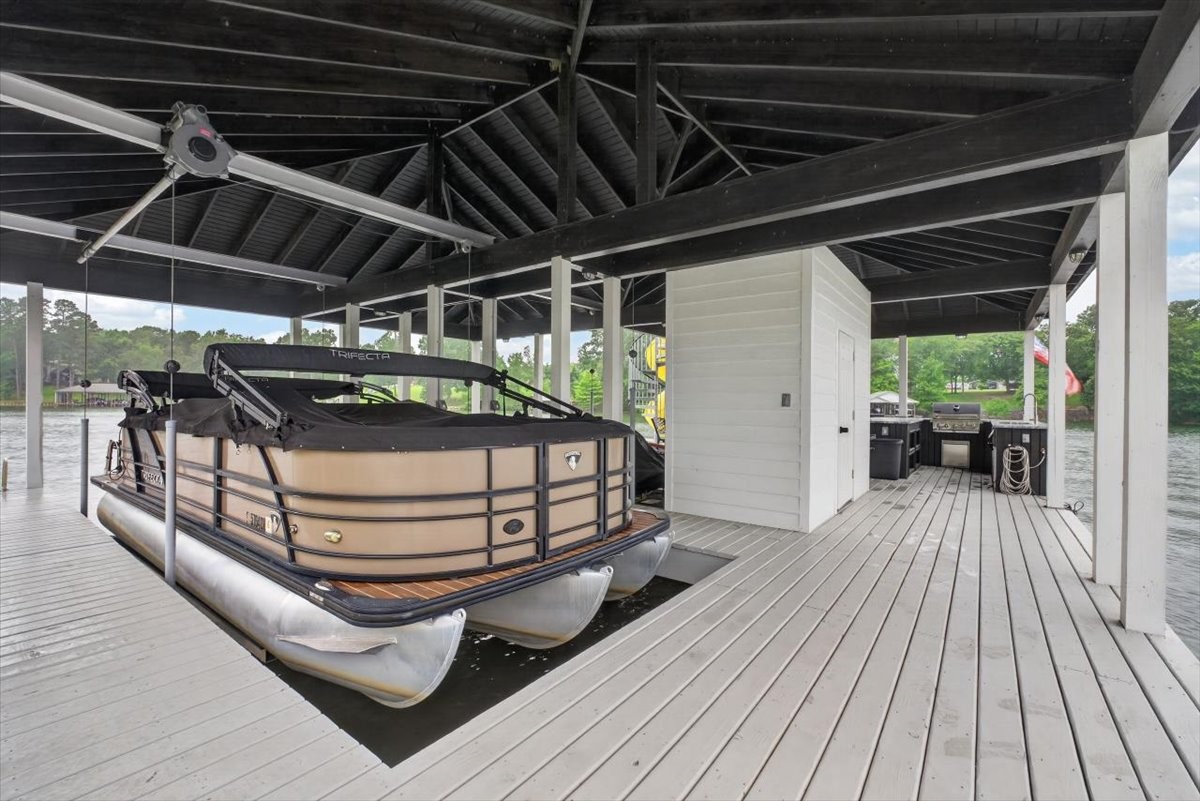 145 Private Road 52605