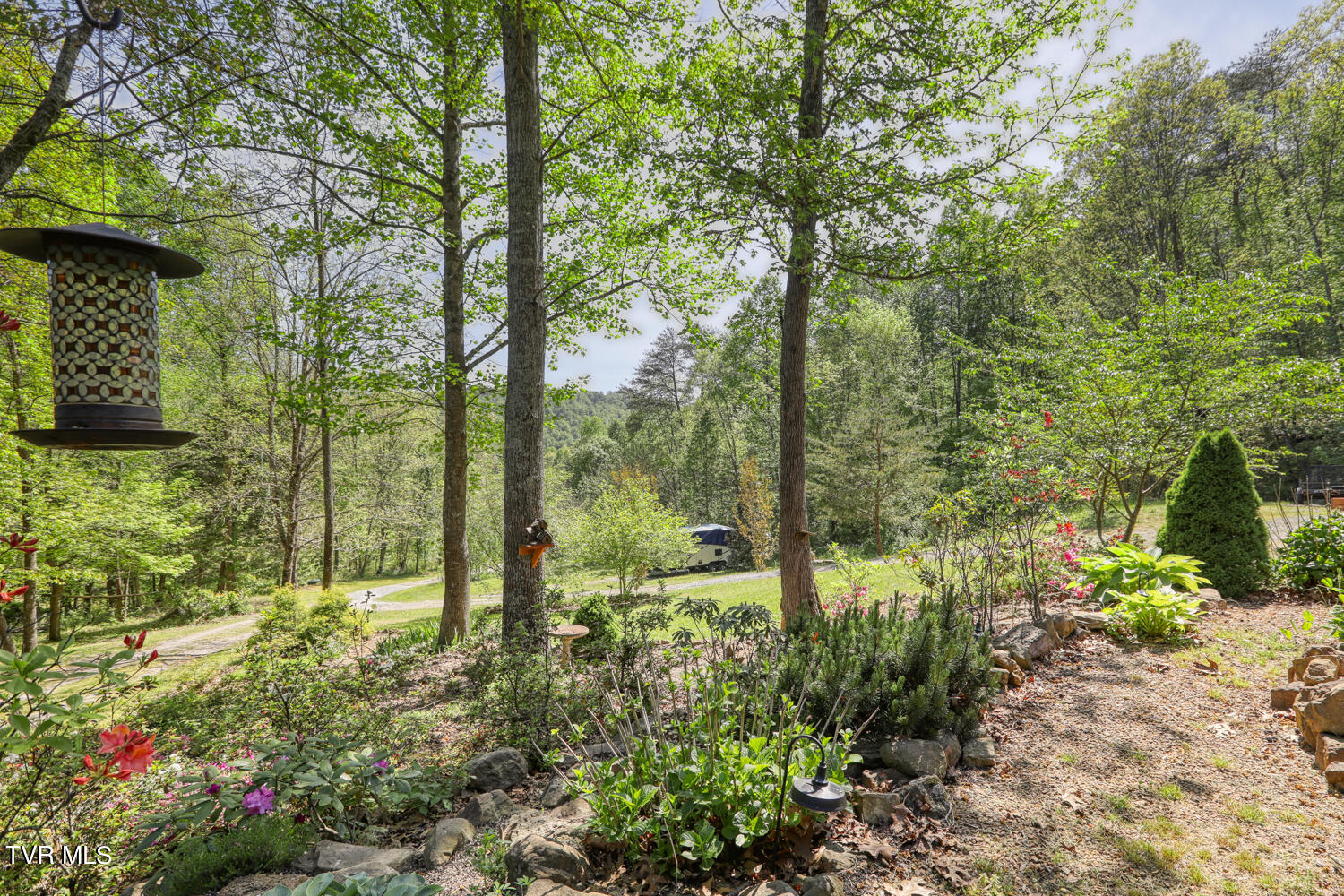 1585 Poor Valley Road