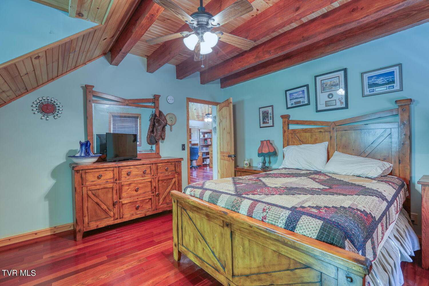 1585 Poor Valley Road