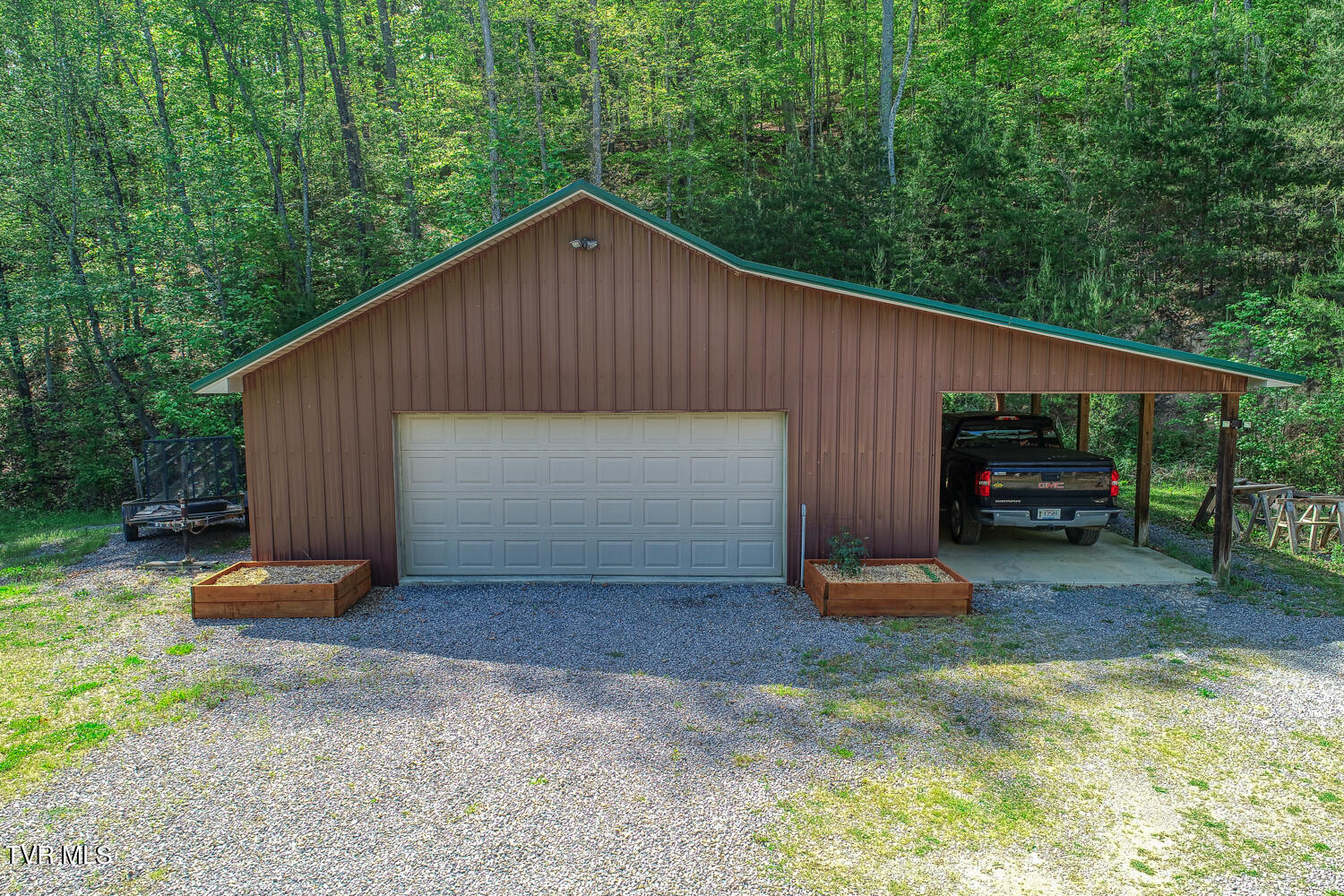 1585 Poor Valley Road