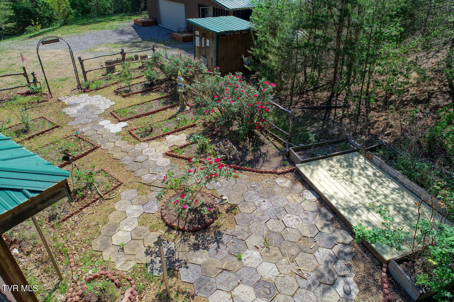 1585 Poor Valley Road