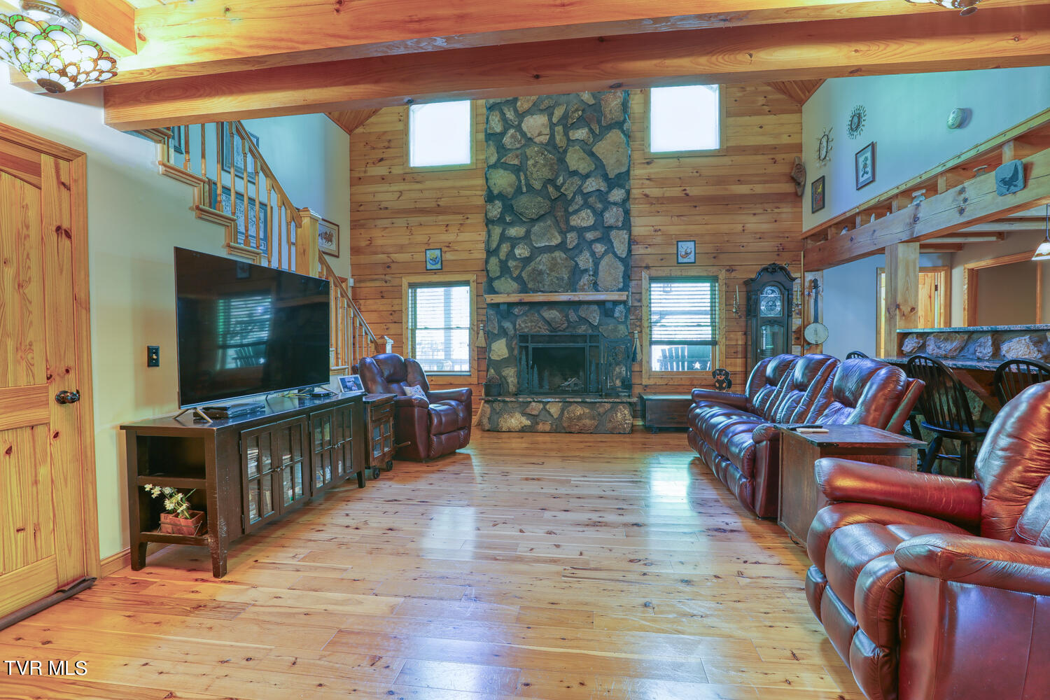 1585 Poor Valley Road
