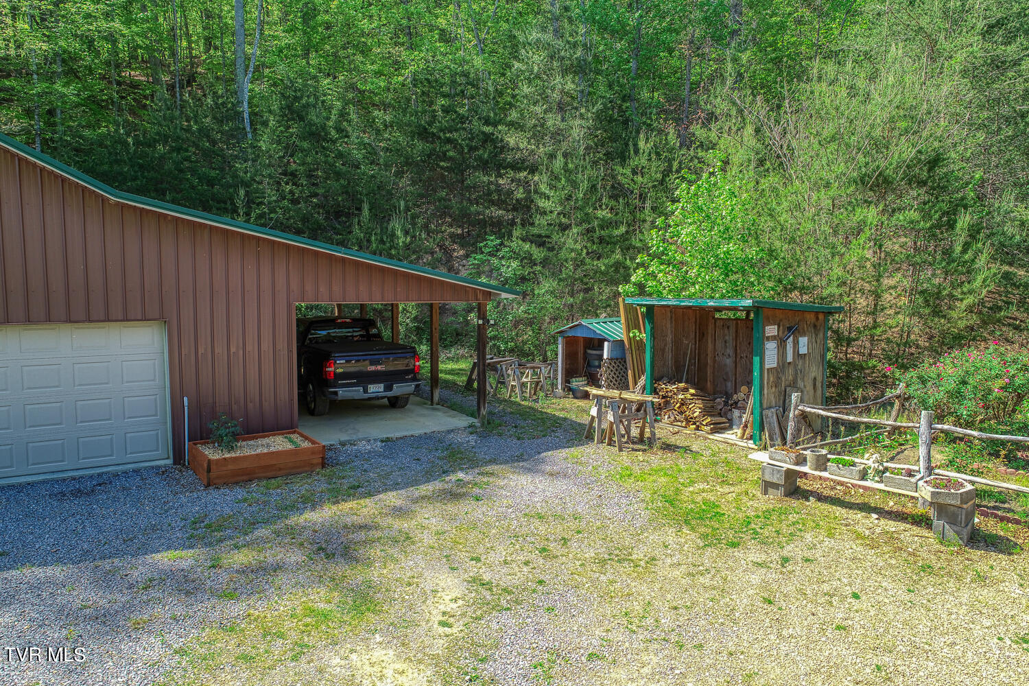 1585 Poor Valley Road