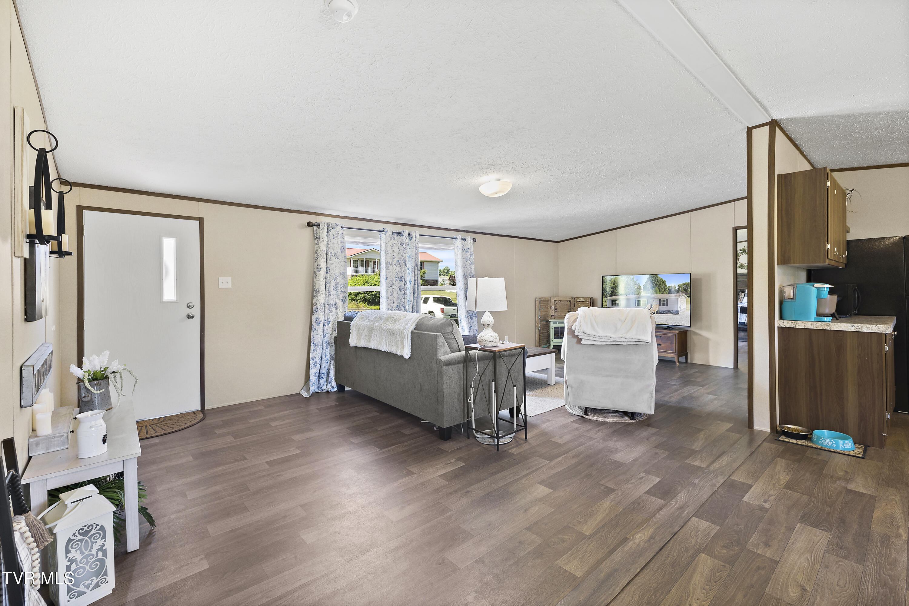 322 Sam Jenkins Road