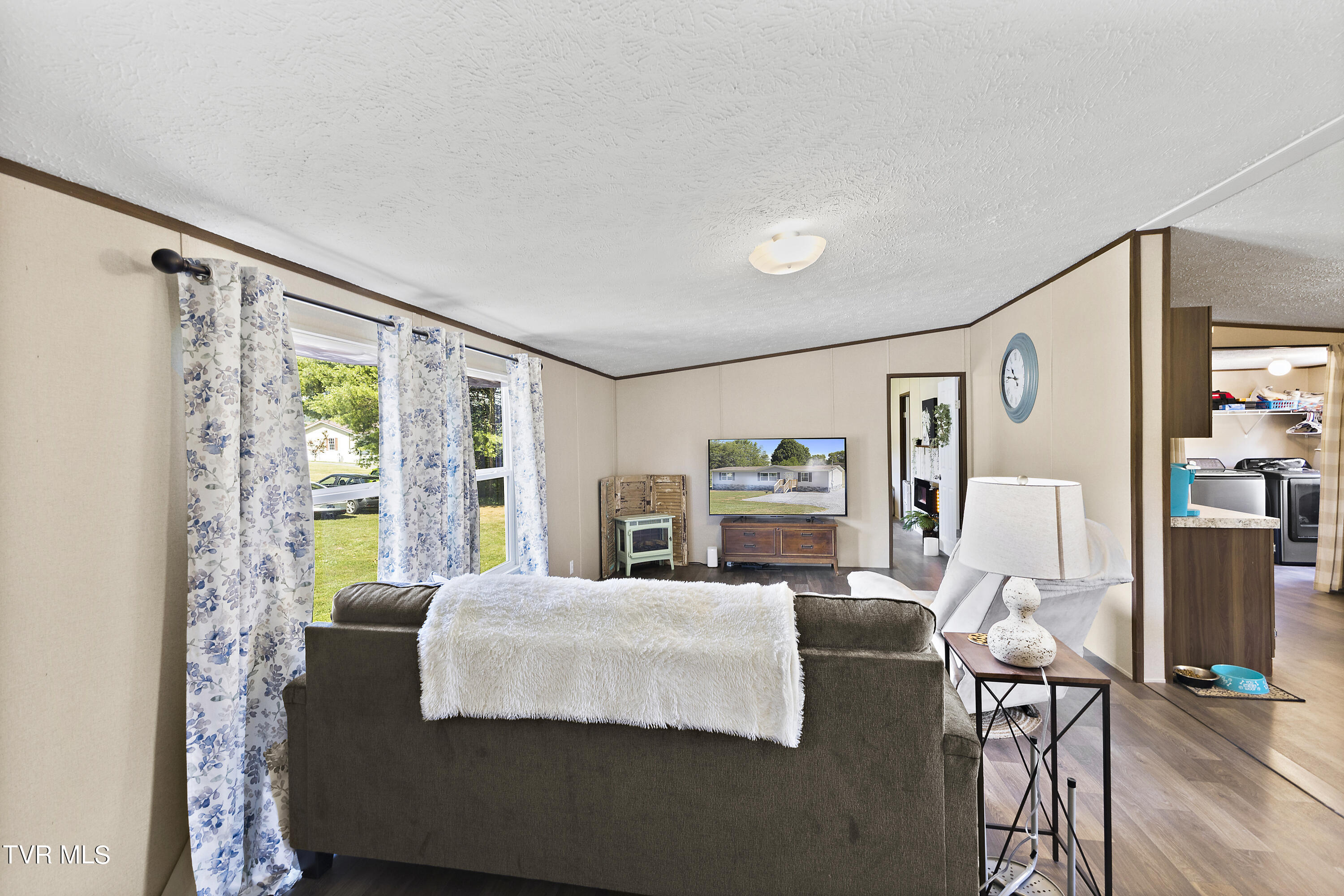 322 Sam Jenkins Road