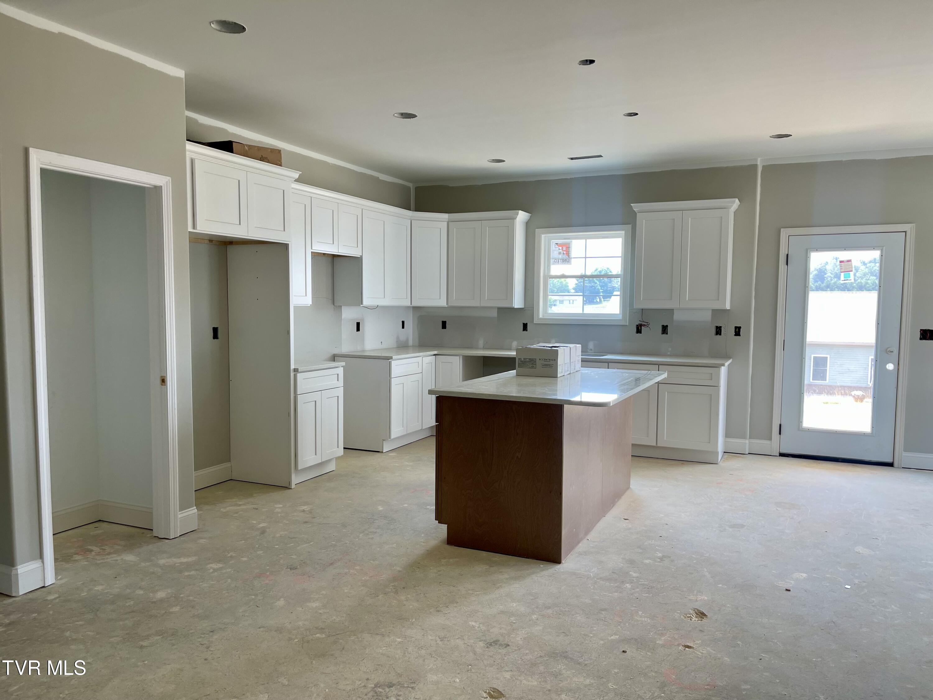 2042 Presley Crossing