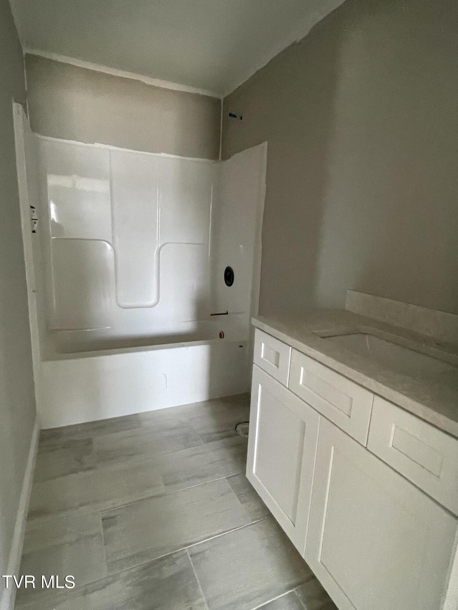 2042 Presley Crossing